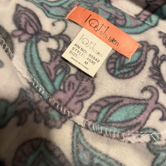 SleepWear/Robe - Picture 2 of 3